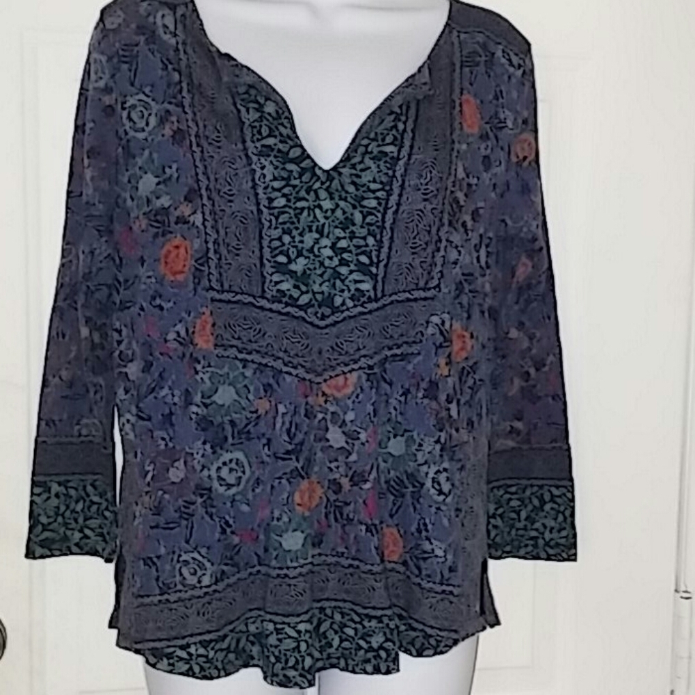 Lucky Brand top